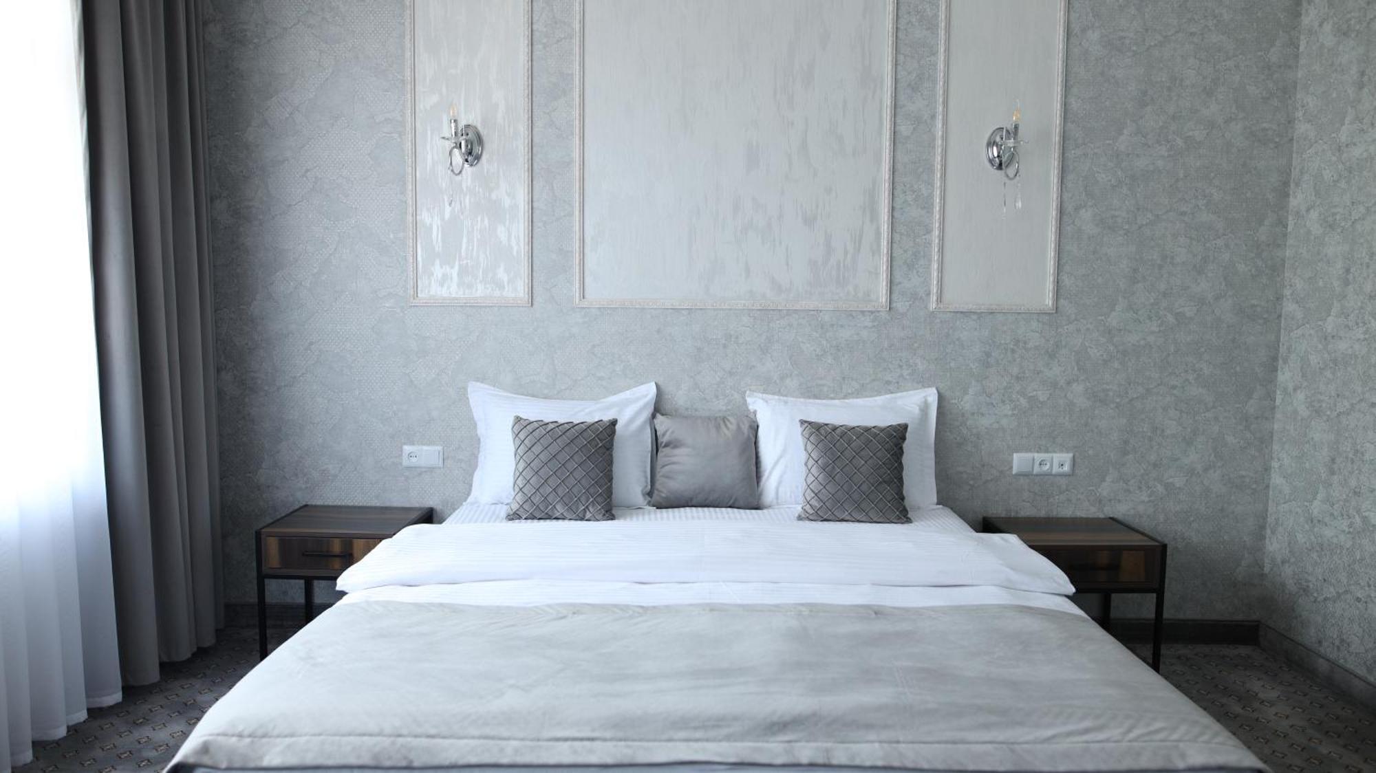 Bmg Hotel By Grigoryans Group Goris Esterno foto