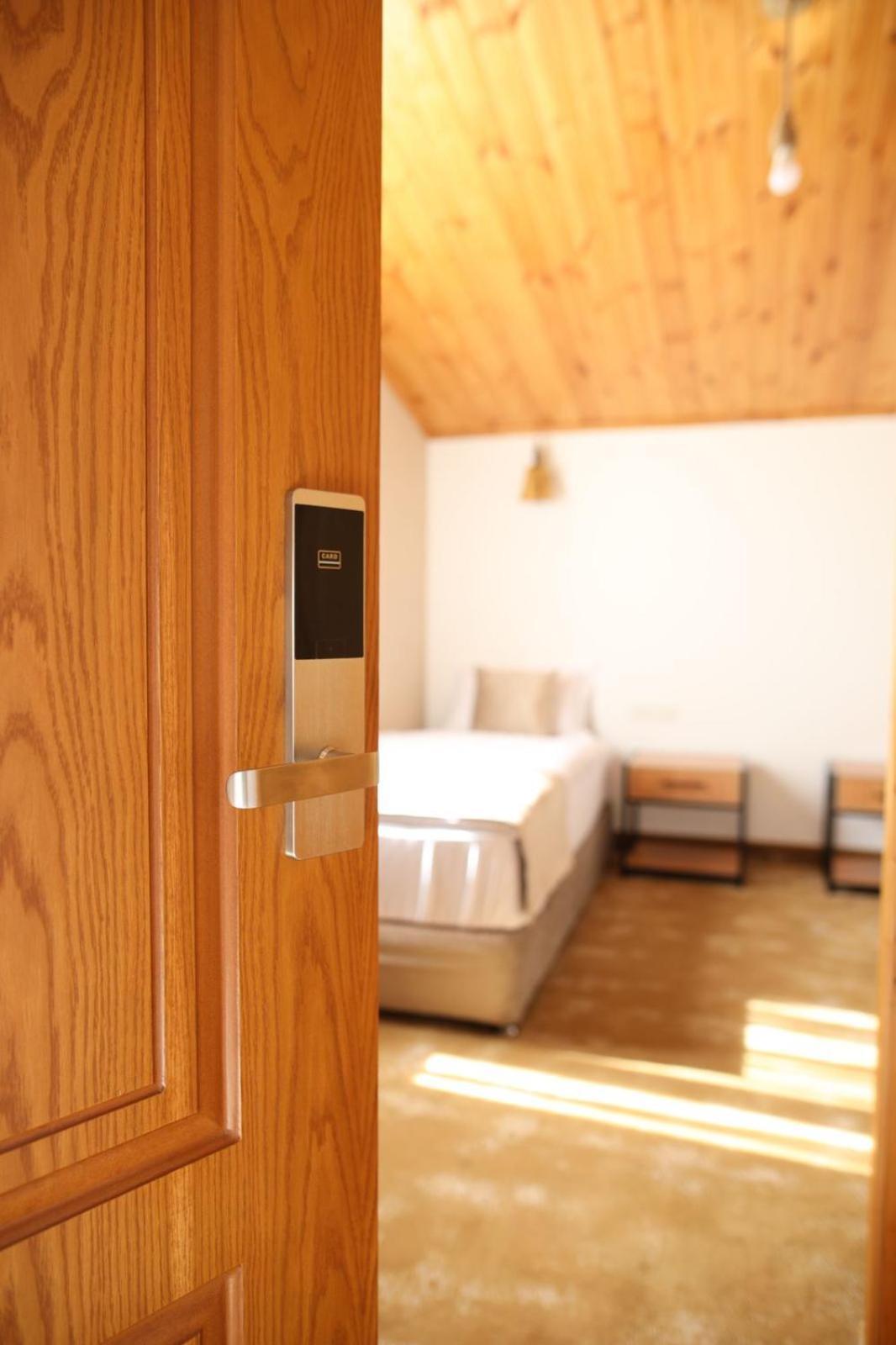 Bmg Hotel By Grigoryans Group Goris Esterno foto