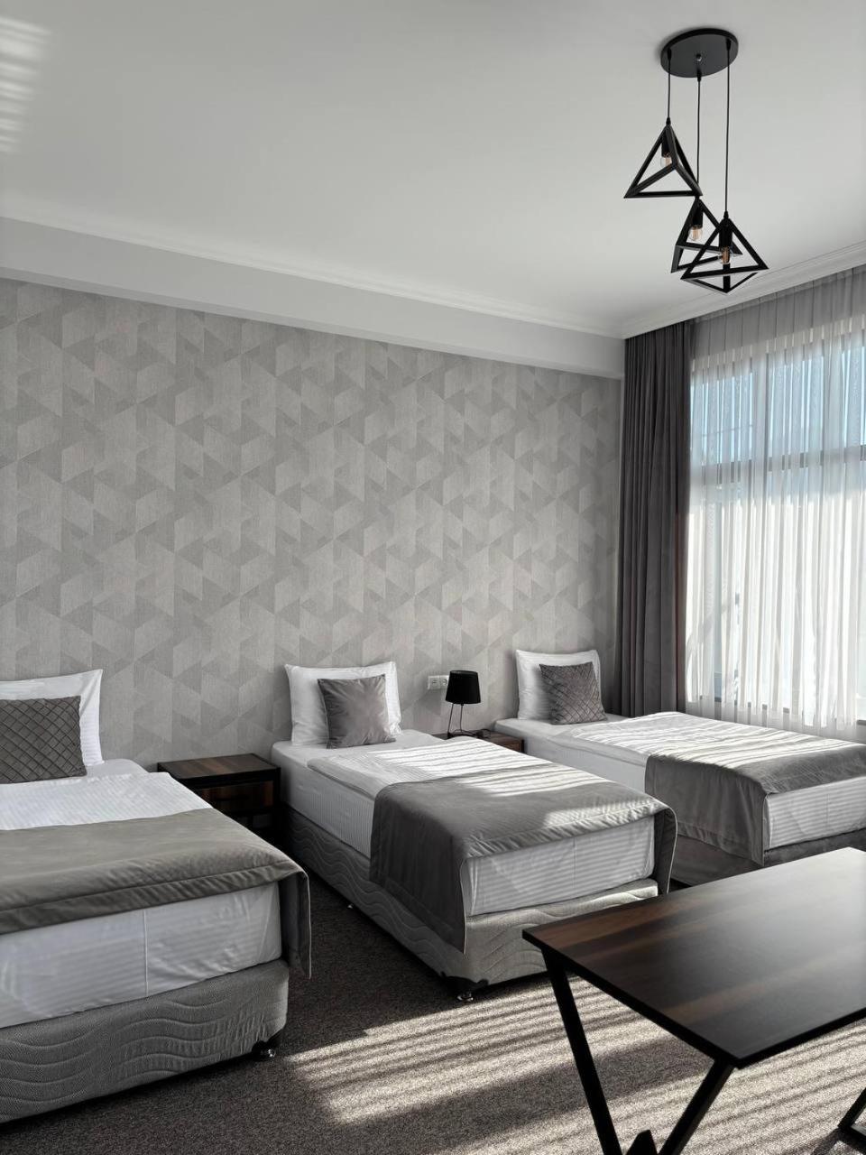 Bmg Hotel By Grigoryans Group Goris Esterno foto