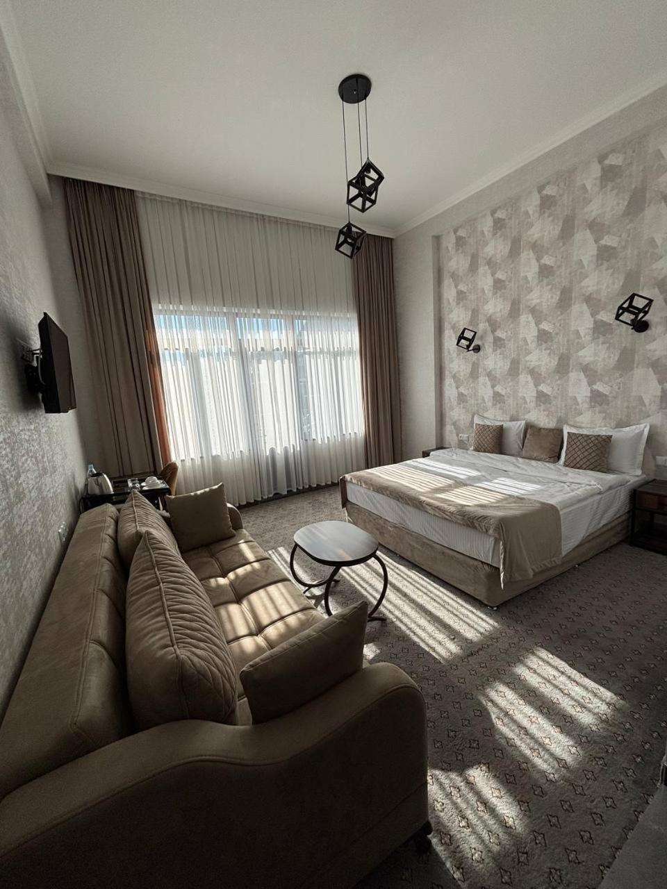 Bmg Hotel By Grigoryans Group Goris Esterno foto