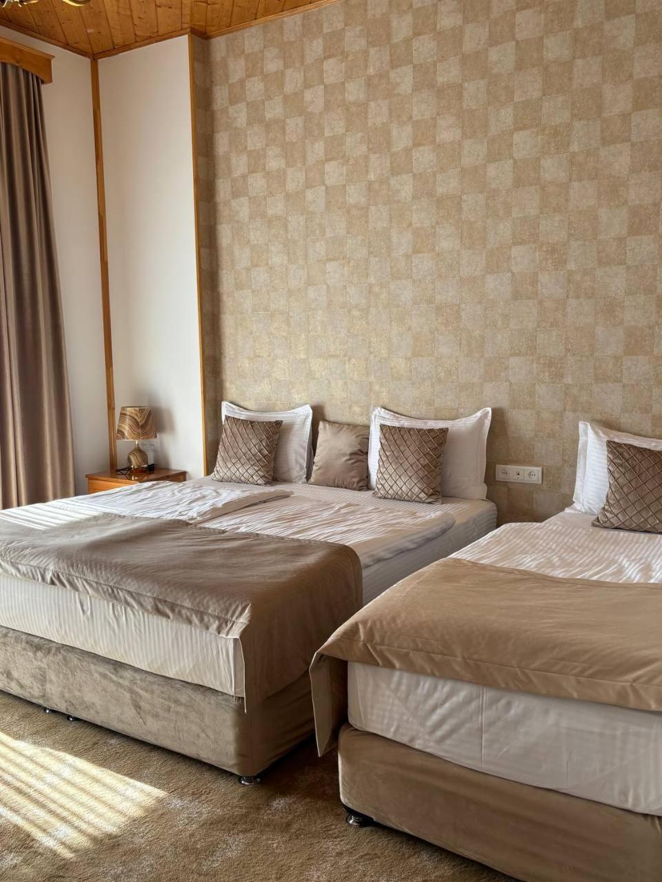 Bmg Hotel By Grigoryans Group Goris Esterno foto