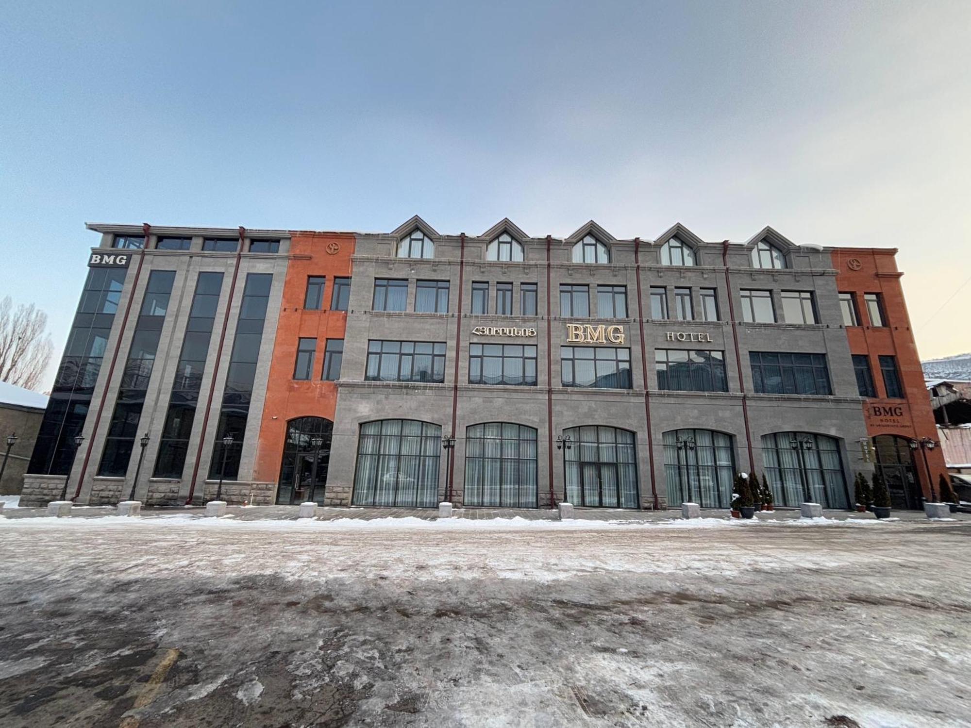 Bmg Hotel By Grigoryans Group Goris Esterno foto
